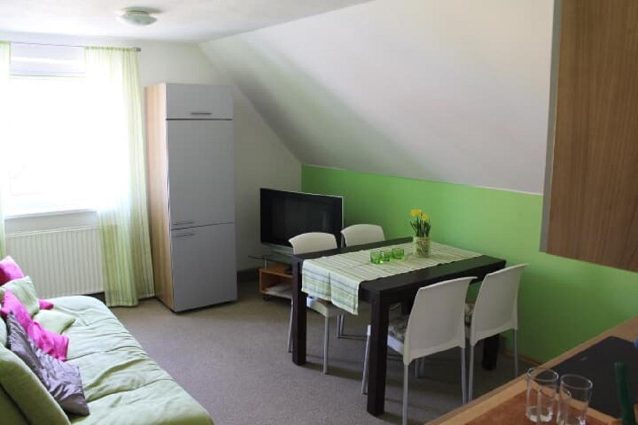 Pension Stauber Hohenburg Екстер'єр фото